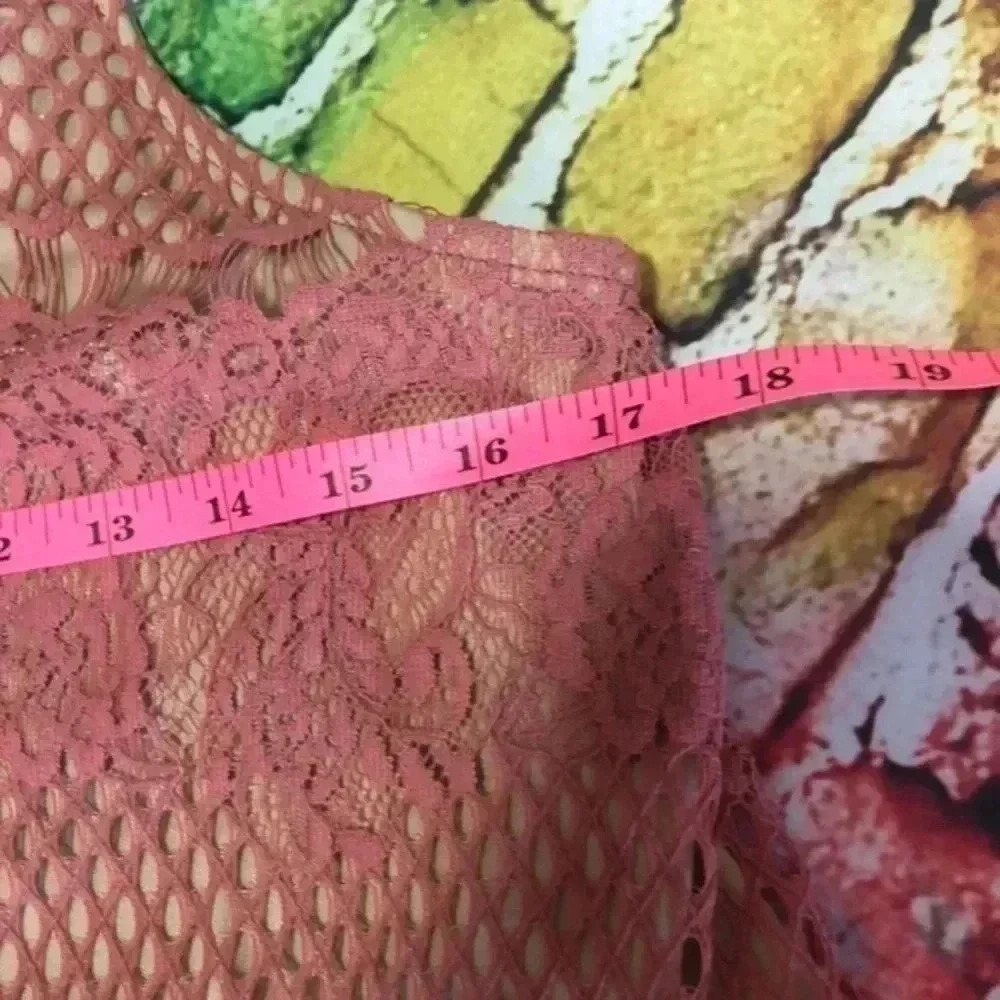 Dina‎ be dress dusty rose lace over tan lining size medium - Picture 6 of 7